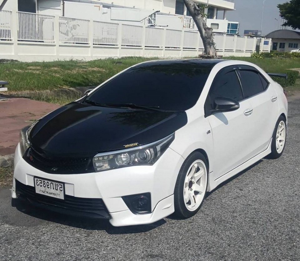 รถ private เล็ก 4 ที่นั่ง