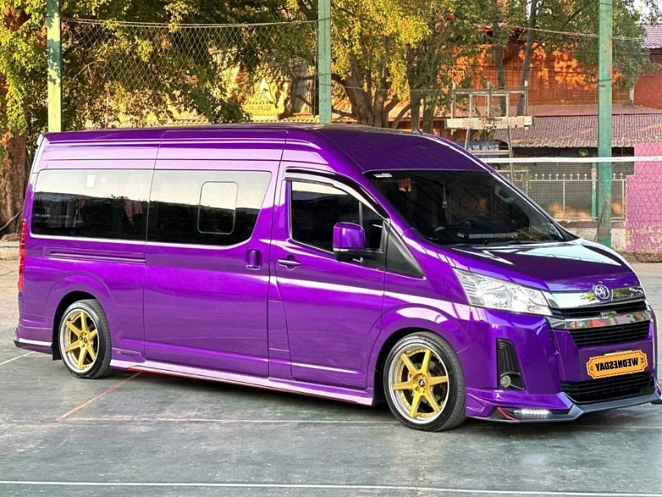 ้เหมารถตู้ แบบ วีไอพี 3-4 แถว