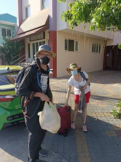 เหมาแท็กซี่ไปต่างจังหวัด